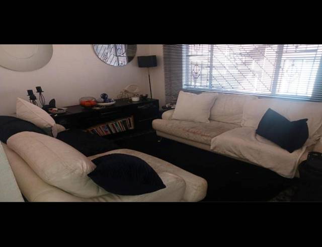 3 BEDROOM TOWNHOUSE FOR SALE IN MONDEOR